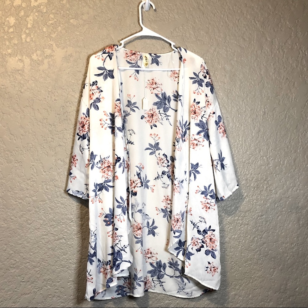 Silk like material robe/cardigan/kimono